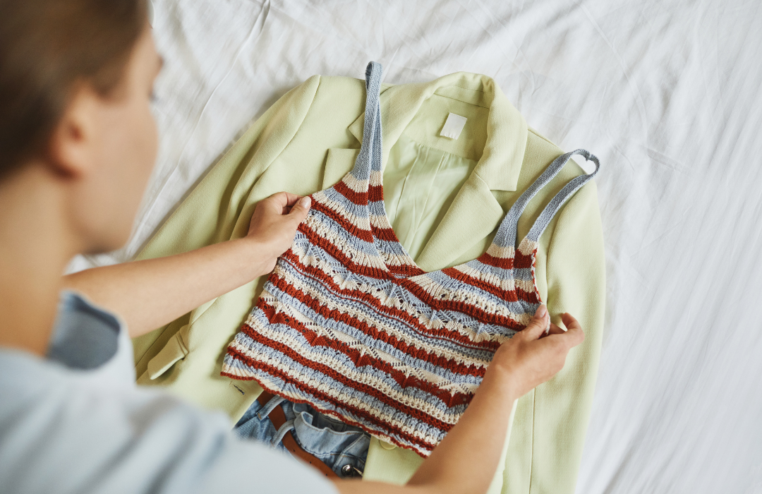 Read more about the article Sustainable Ways to Refresh Your Garments Between Dry Cleaning Visits